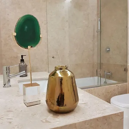 Finestay Santana
